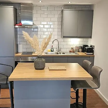 Modern Peaceful Open Plan 1-Bed Apartment Rutland Morcott Экстерьер фото
