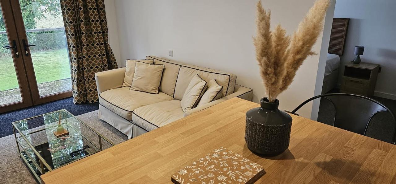 Modern Peaceful Open Plan 1-bed Rutland * Morcott